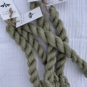 Broderigarn | Gråbynke 02