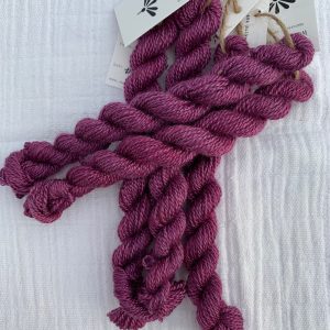 Broderigarn | Cochenille-indigo 01